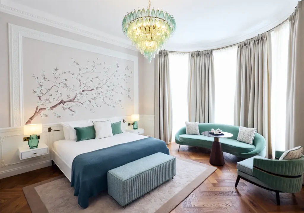 2 Chesham Hotel Deluxe Room