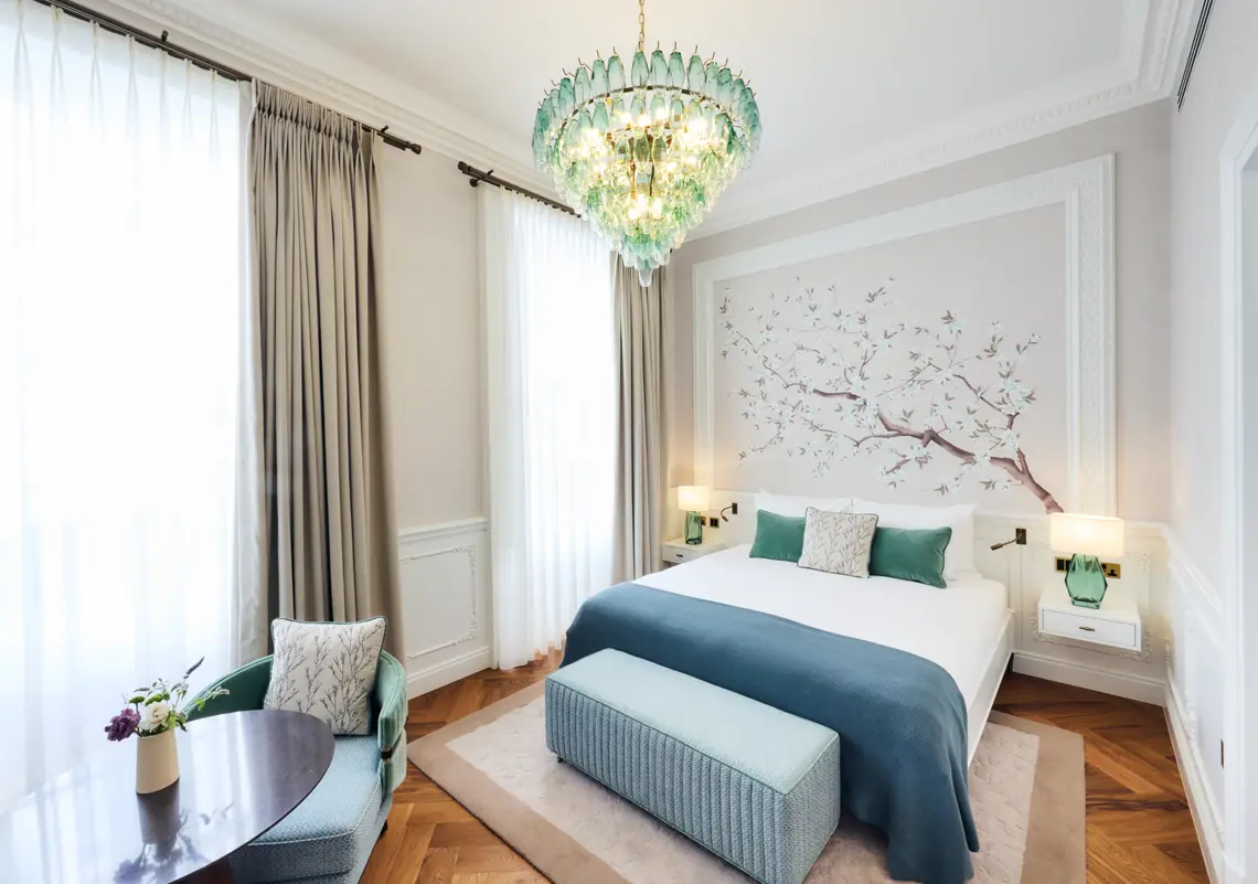 2 Chesham Hotel Superior Room